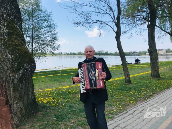&quot;Głęboka studzienka&quot; nad Jeziorem Ełckim