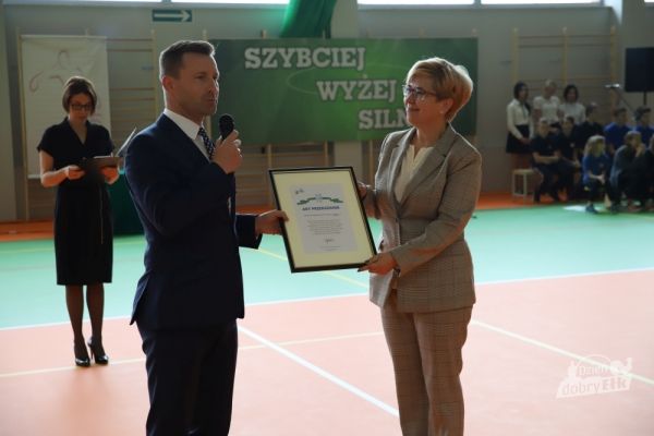 Otwarcie nowo wybudowanej hali sportowej przy Zespole Szkół Sportowych w Ełku