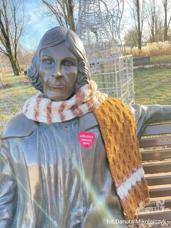 144 metrowy szalik dobra powstał w Ełku, aby pomagać