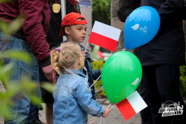 Dzień Flagi (2 maja) oraz Święto Konstytucji 3 Maja
