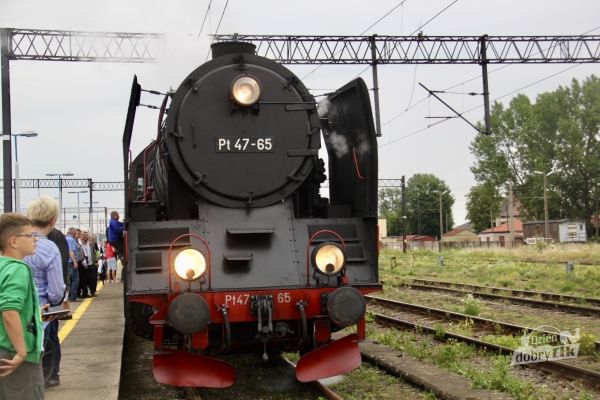 Podróż przez najpiękniejsze miejsca Warmii i Mazur. Parowóz ponownie w Ełku!