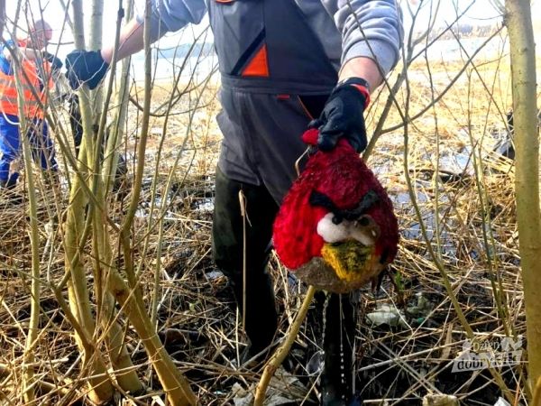 Nowe wyzwanie internetowe #trashtag - inspiruje do zbierania śmieci. Zbieraj śmieci również w Ełku