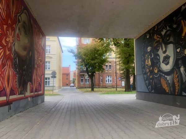 Kolejne ełckie podwórka w remoncie