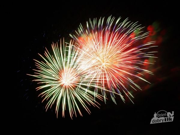 Zniszczył fajerwerki przez co opóźnił pokaz podczas festiwalu „Ogień i Woda”. Został zatrzymany